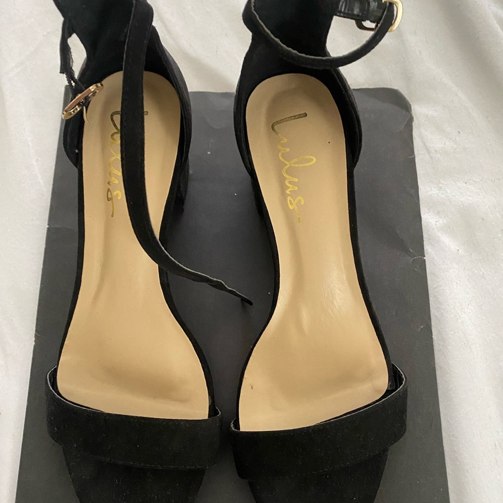 Lulus black dressy shoes s 8.5